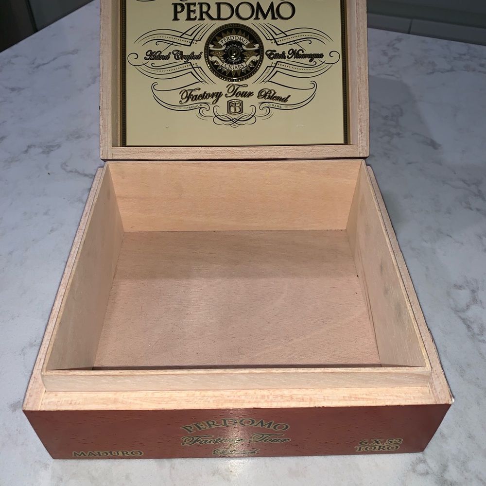 Cigar boxes - Picture 3 of 5